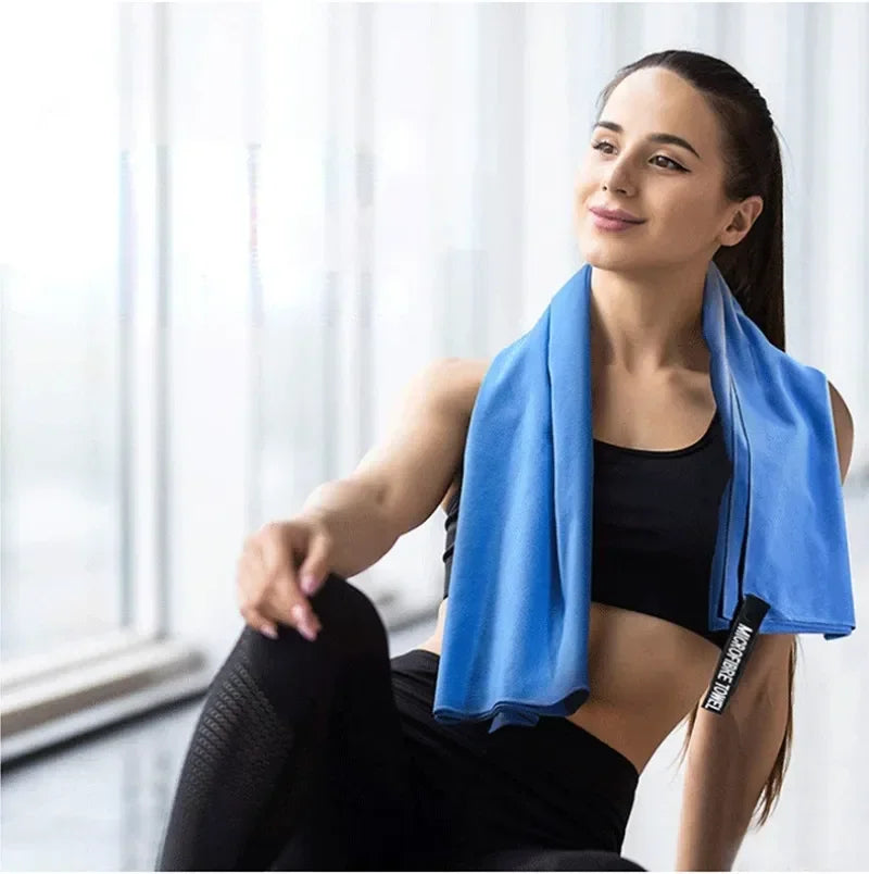 Quick-Dry Microfiber Sports Towel — Gym, Beach & Travel